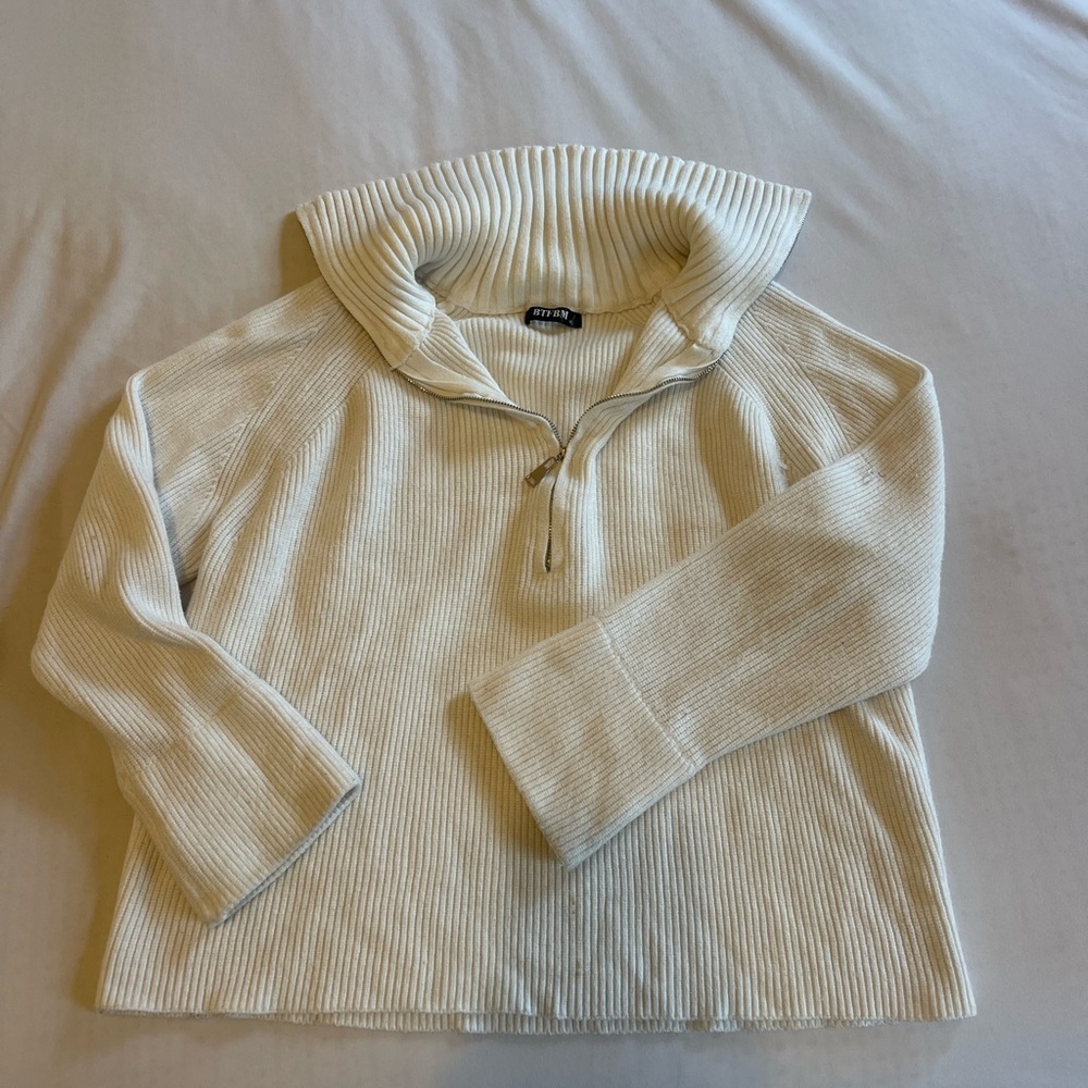 White/cream sweater